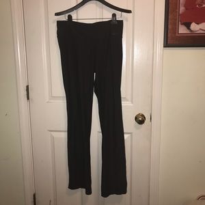 Women’s yoga pants